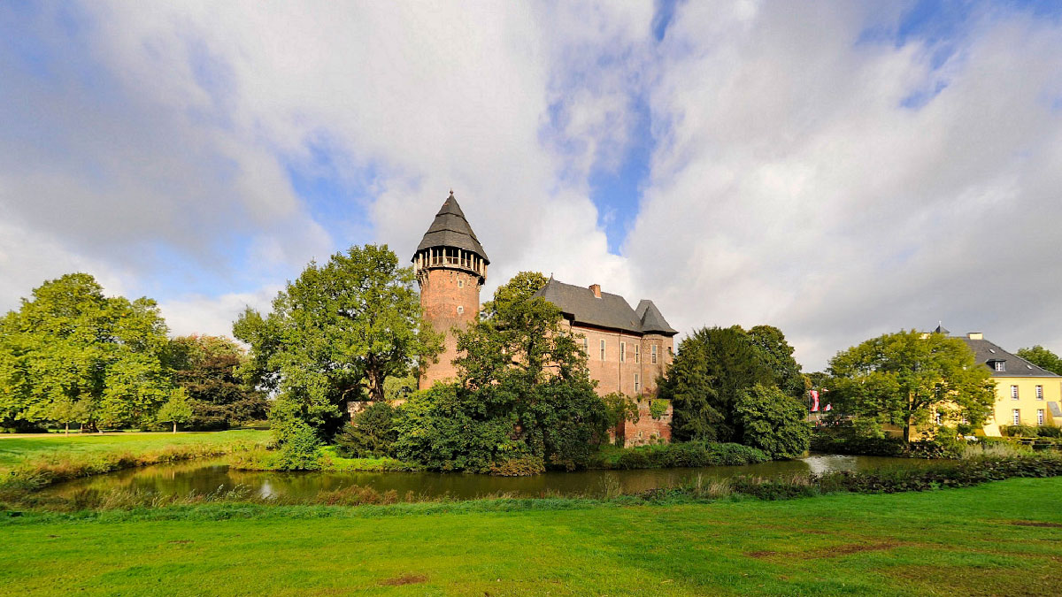 Burg Linn.Foto: Stadt Krefeld, Presse und Kommunikation